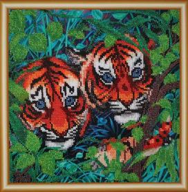 Набор для вышивания бисером Hobby&Pro БН-3111 «Юные охотники»